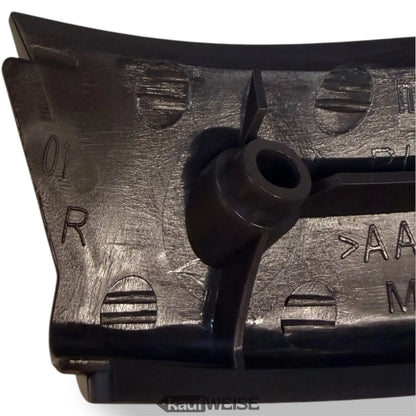 Schwarzes Kunststoff-Autogurtwicklergehäuse mit Prägungen und Vertiefungen